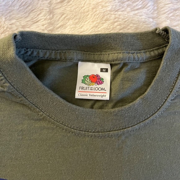 Vintage Fruit of the Loom Ireland graphic t-shirt - men's medium - Picture 3 of 7